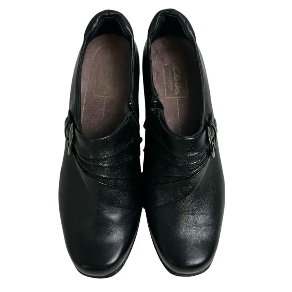 Clarks Sugar Charm Bootie Style Pump Shoe Heels Black Leather Size 7